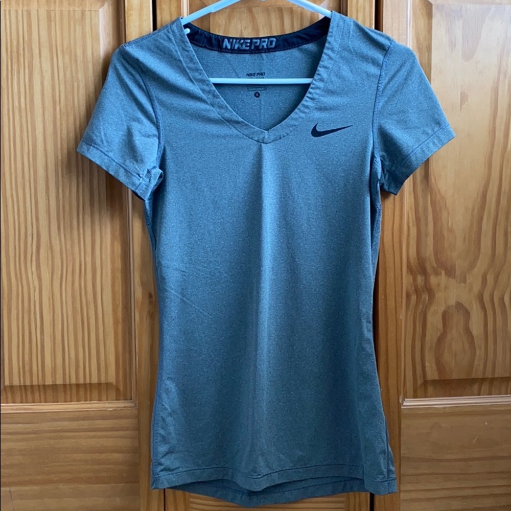 Nike Pro workout top